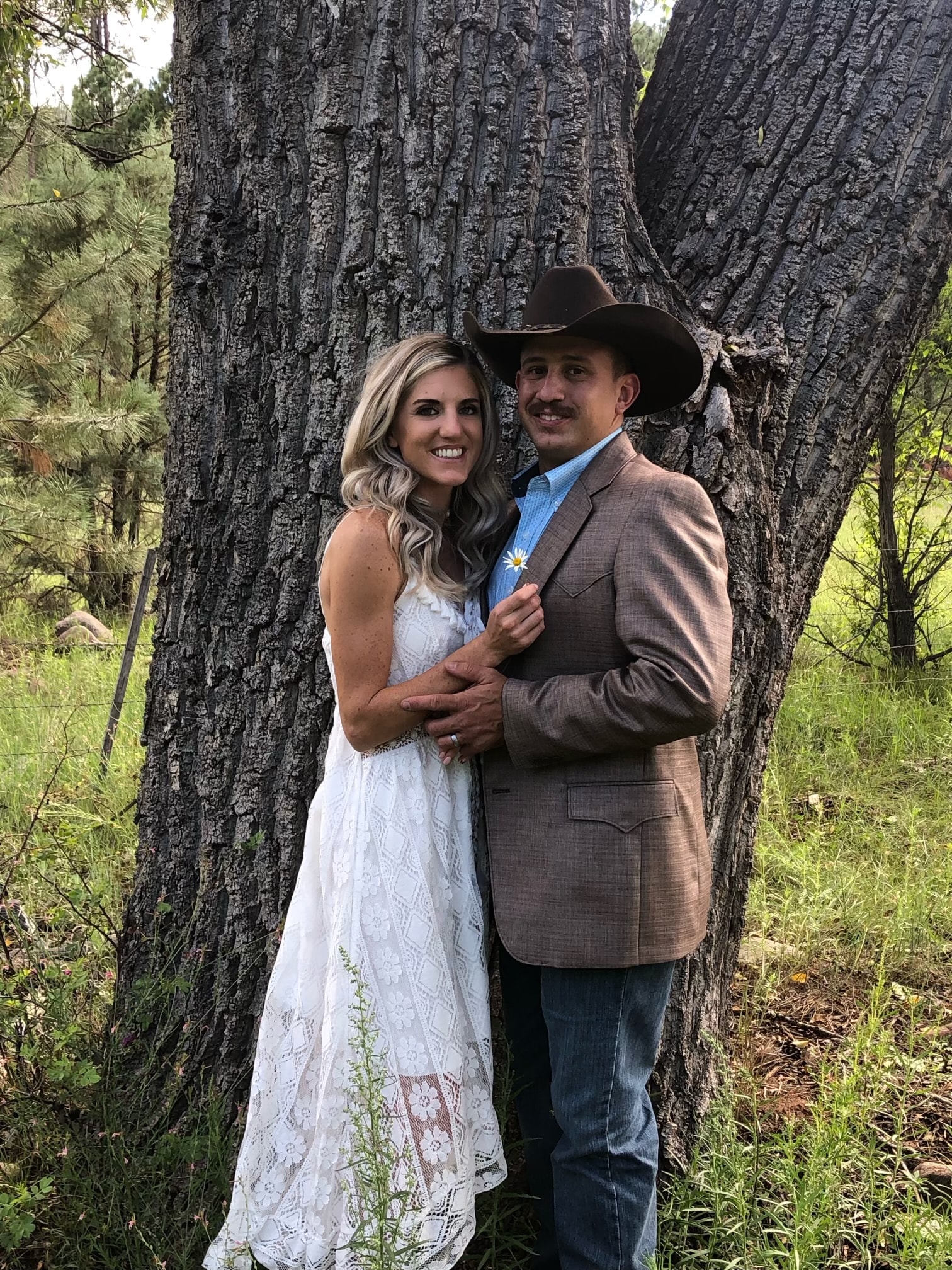 Louis and his wife among the giant trees of the White Mountains